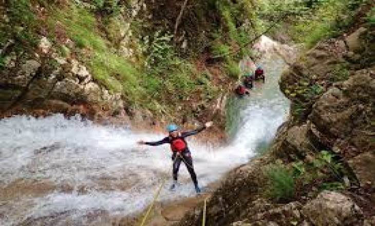 SA PA CANYONING TOUR