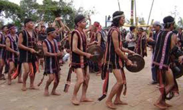 GONGS PERFOMANCE SHOW 