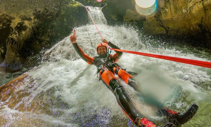 SA PA CANYONING TOUR